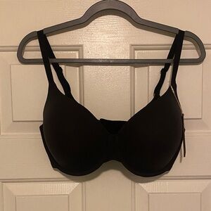 SKIMS Fits Everybody T-shirt Bra